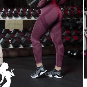 Seamless leggings Figure slim -Maroon